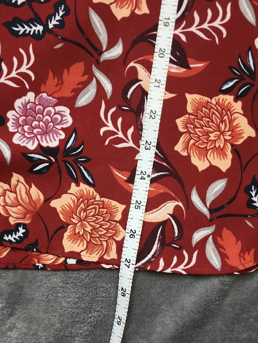 LOFT Outlet Red Floral Print Women’s Top - Picture 4 of 8